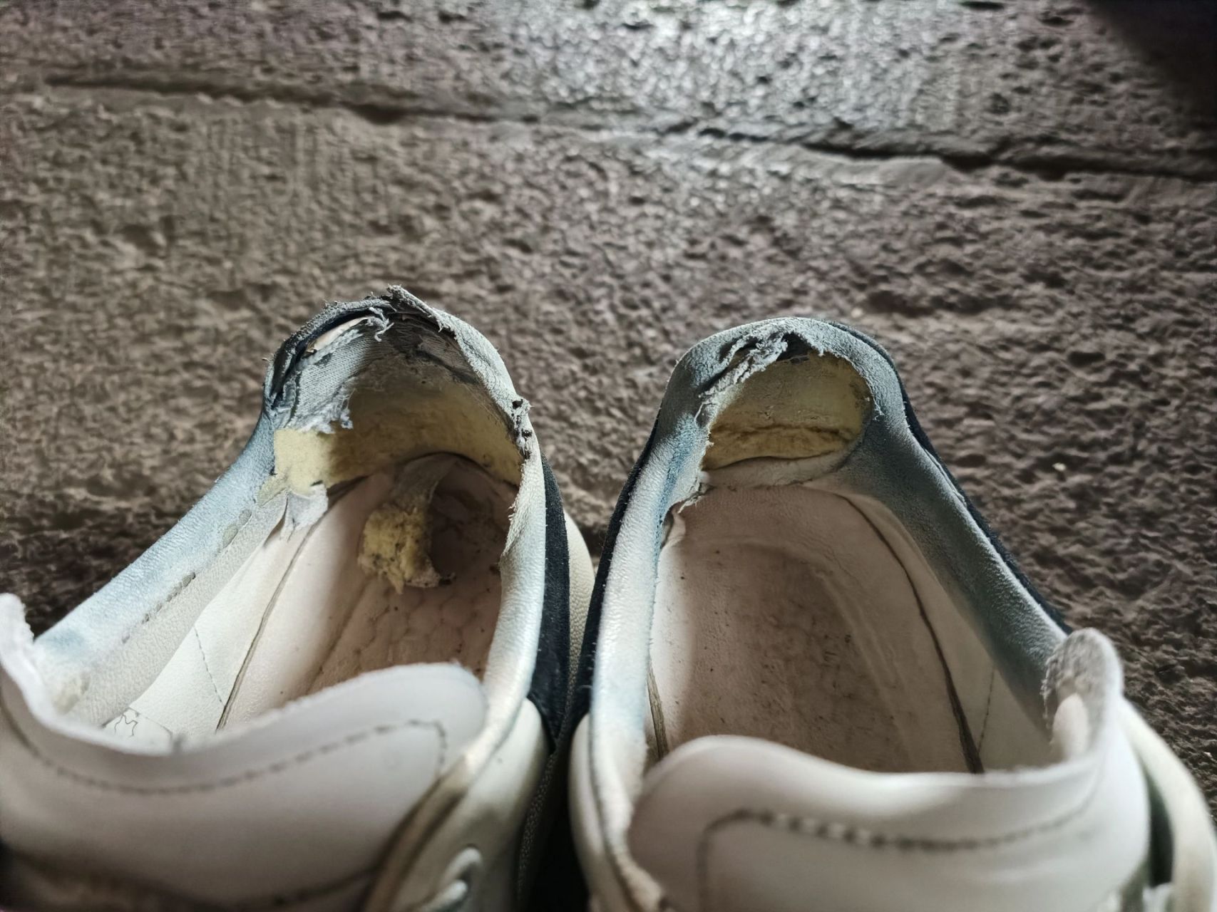 鞋子坏透了 鞋子因为追线下坏透了,想买双2g同款的,不知道买哪双,想问