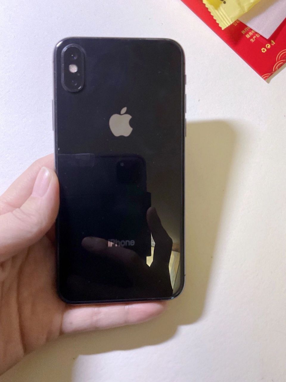 苹果11黑色摔坏的图片图片