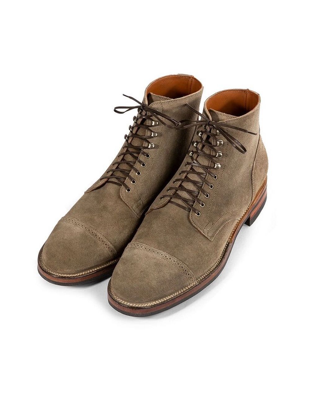 种草 | viberg 盖头2030翻毛靴全集 viberg 作为加拿大工装靴之王,他