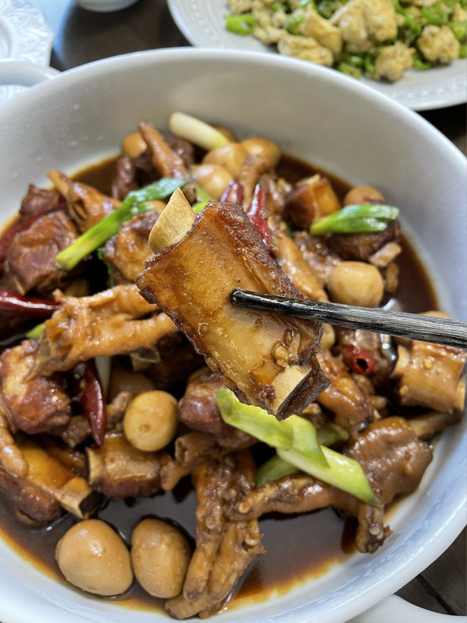 排骨鸡爪真是神仙搭配,太好吃了97 强烈推荐红烧排骨鸡爪,味道很