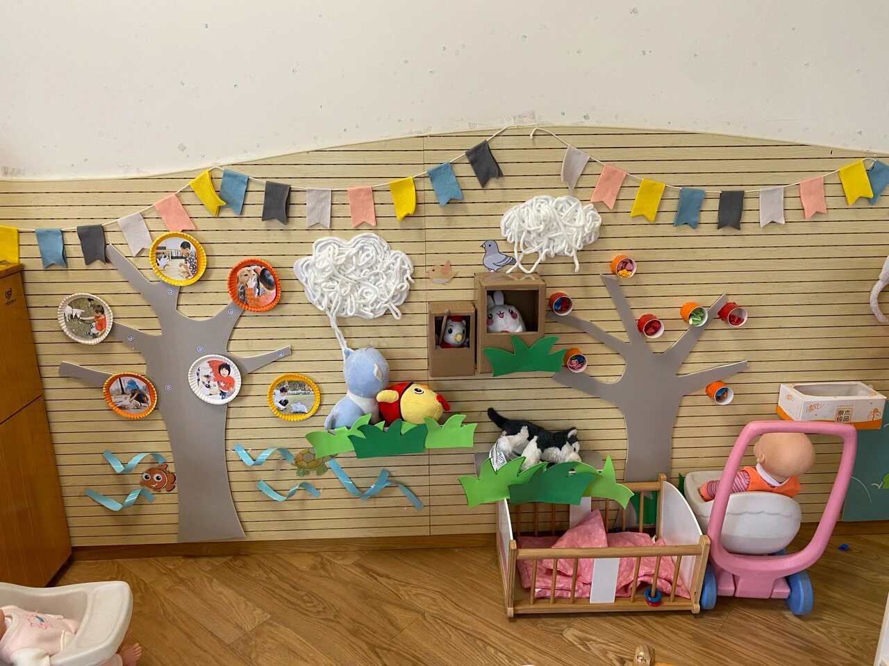 小班学本领主题墙环境和个别化