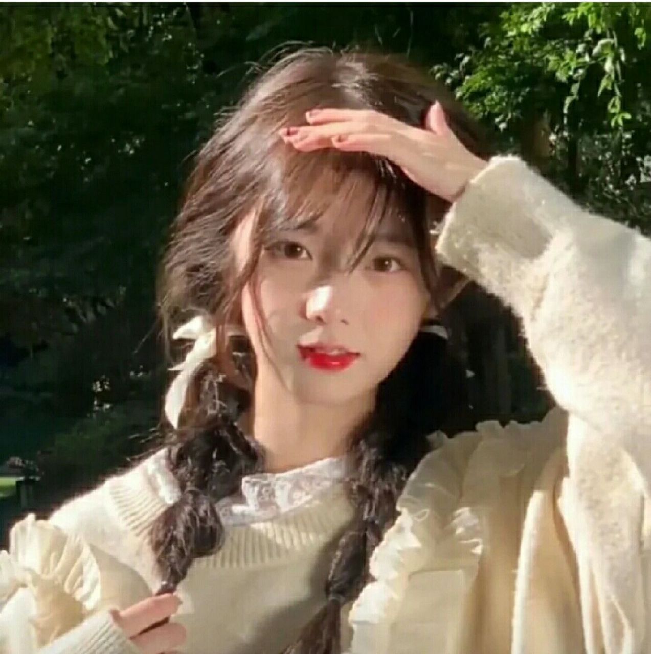 真人头像 真人头像,露脸,拿的话吱一声