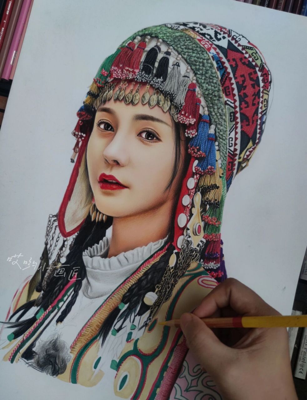 彩铅写实人物绘画(图片过程) 一张8k彩铅人物作品已画完.