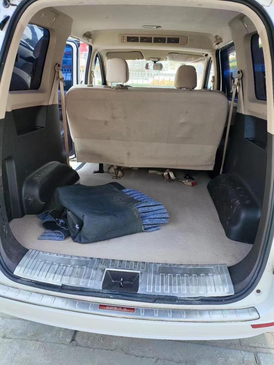 2023年五菱宏光s助力空调倒车影像铝合金轮毂1.