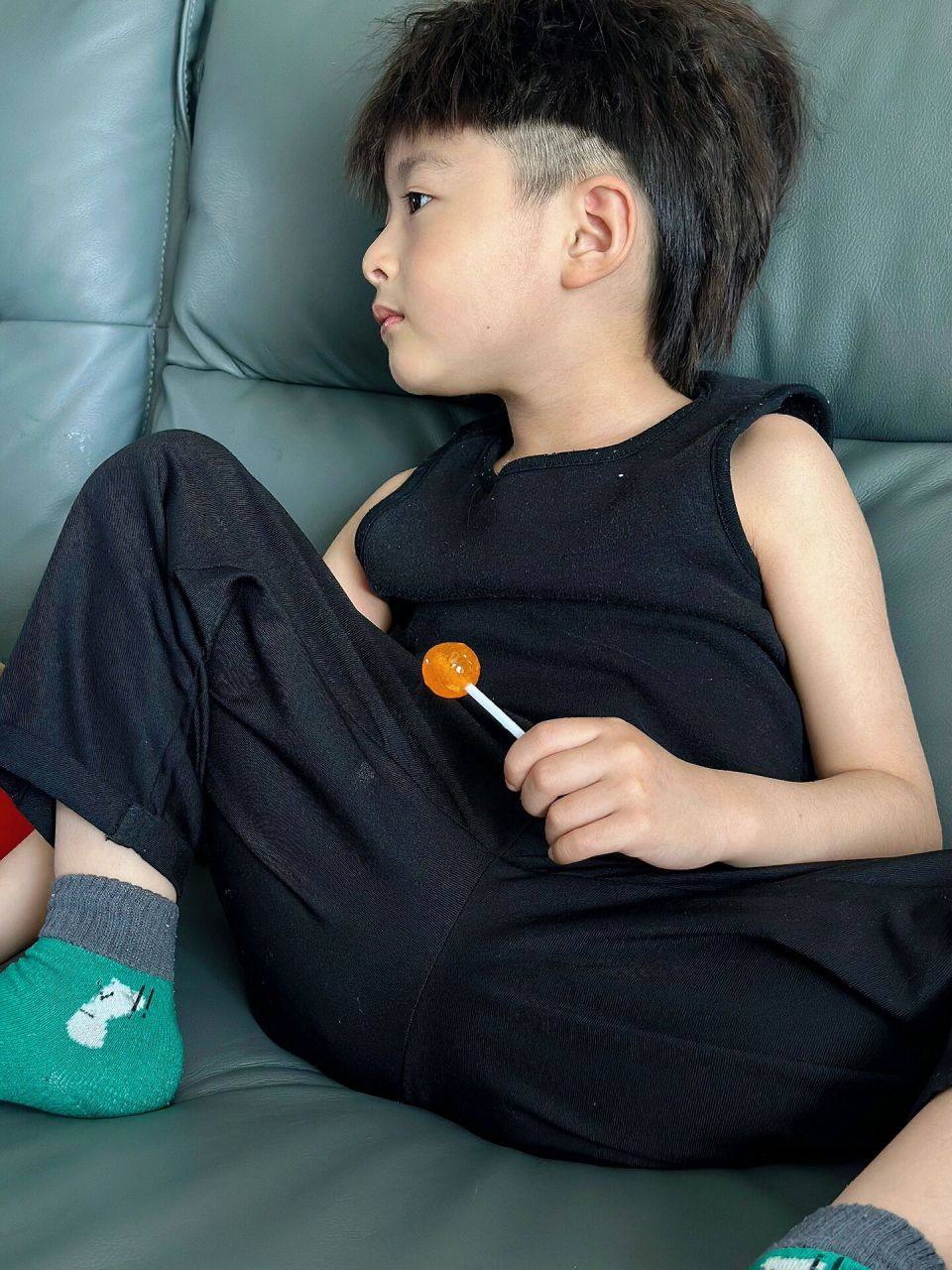 男孩发型|侧脸真的绝了97 侧脸可以说是蛮帅了 正脸你说了算