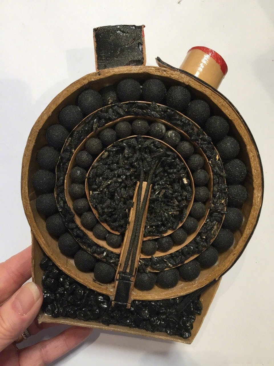 烟花弹剖面结构
