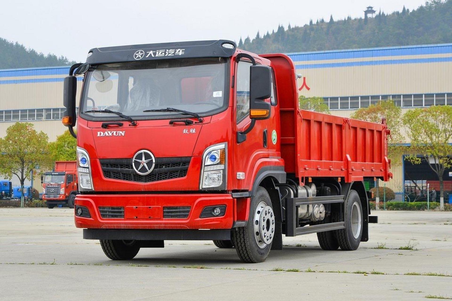 大运致胜平板自卸车.