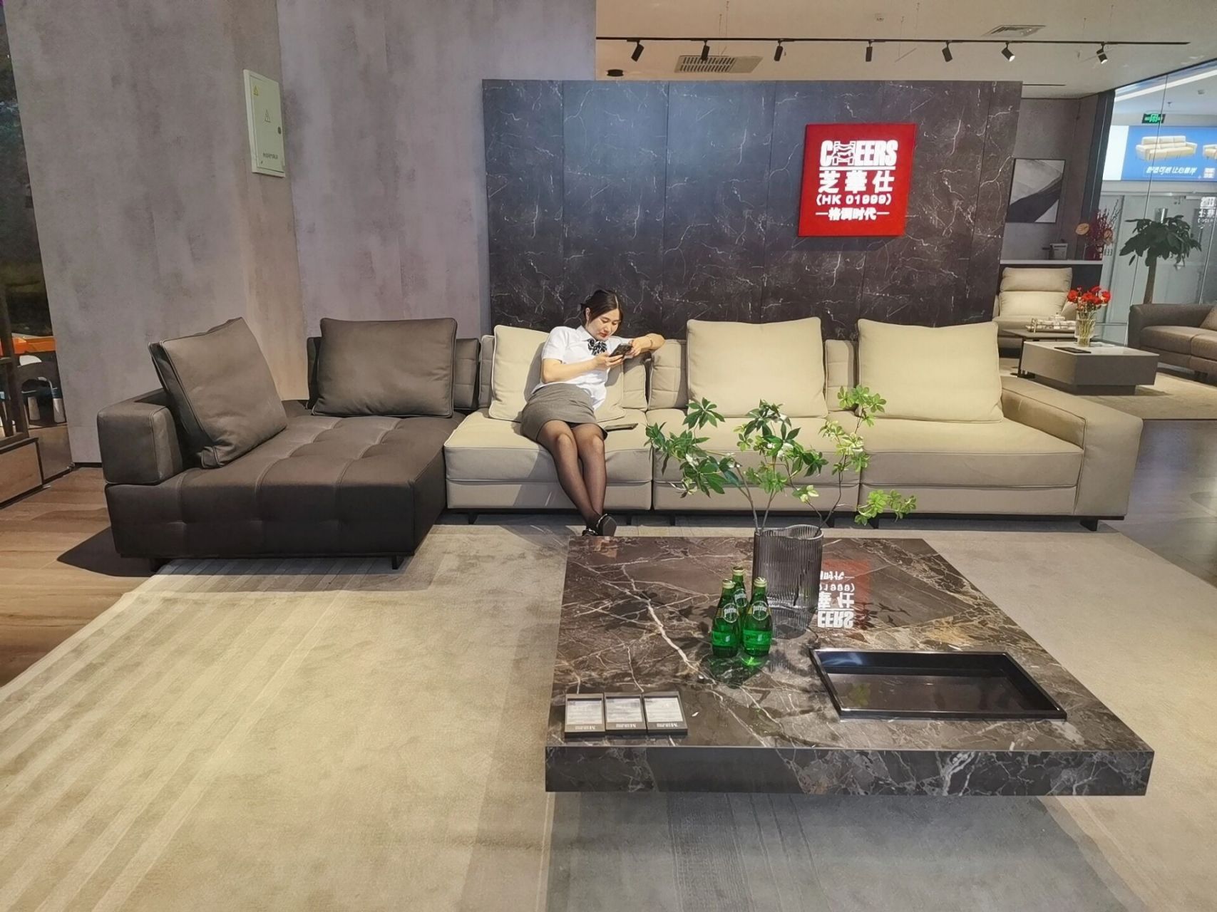 芝华仕格调意式极简沙发    选择这款沙发选择不同的生活方式,爱上