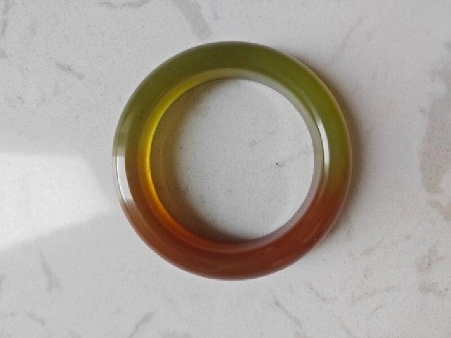 岫玉 辽阳红手镯 辽阳红绿半壁江山