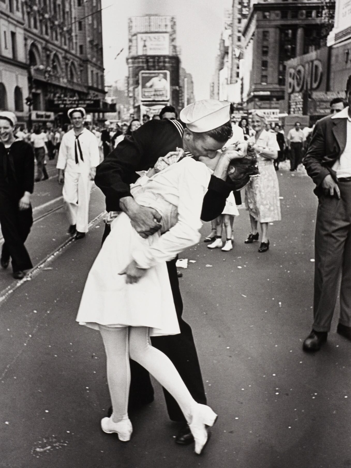 名:alfred eisenstaedt,世界著名的纪实摄影家,被誉为"新闻摄影之父"