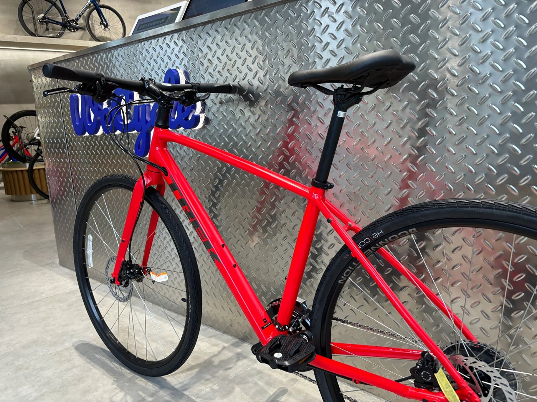 trek fx2 平把公路车 trek fx2 多功能平把公路车 m,l码 轻便液压700c