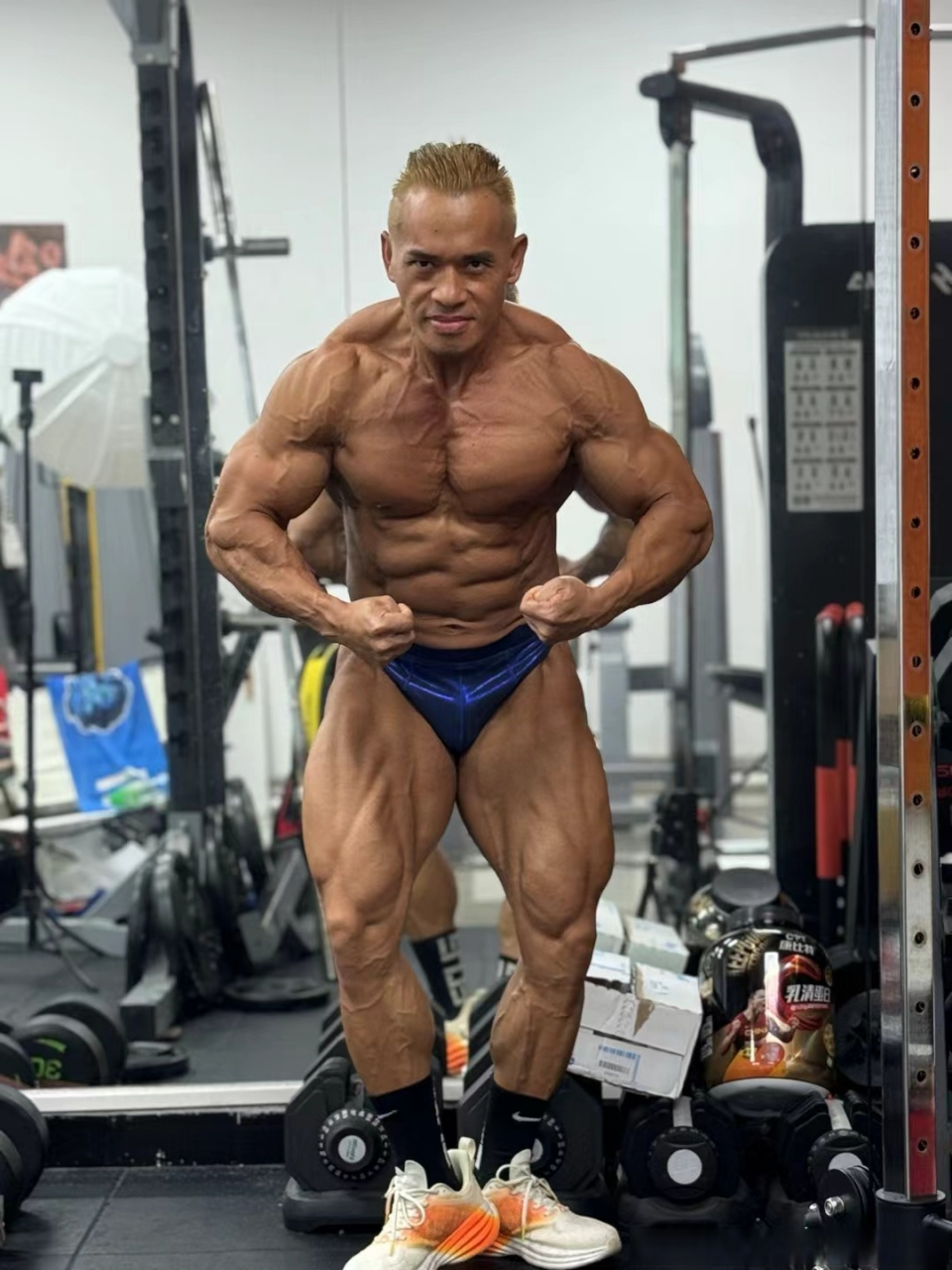 王森贵#肌肉男##胸肌##腹肌##肌肉腿##好身材##哎呀好身材##微博户外