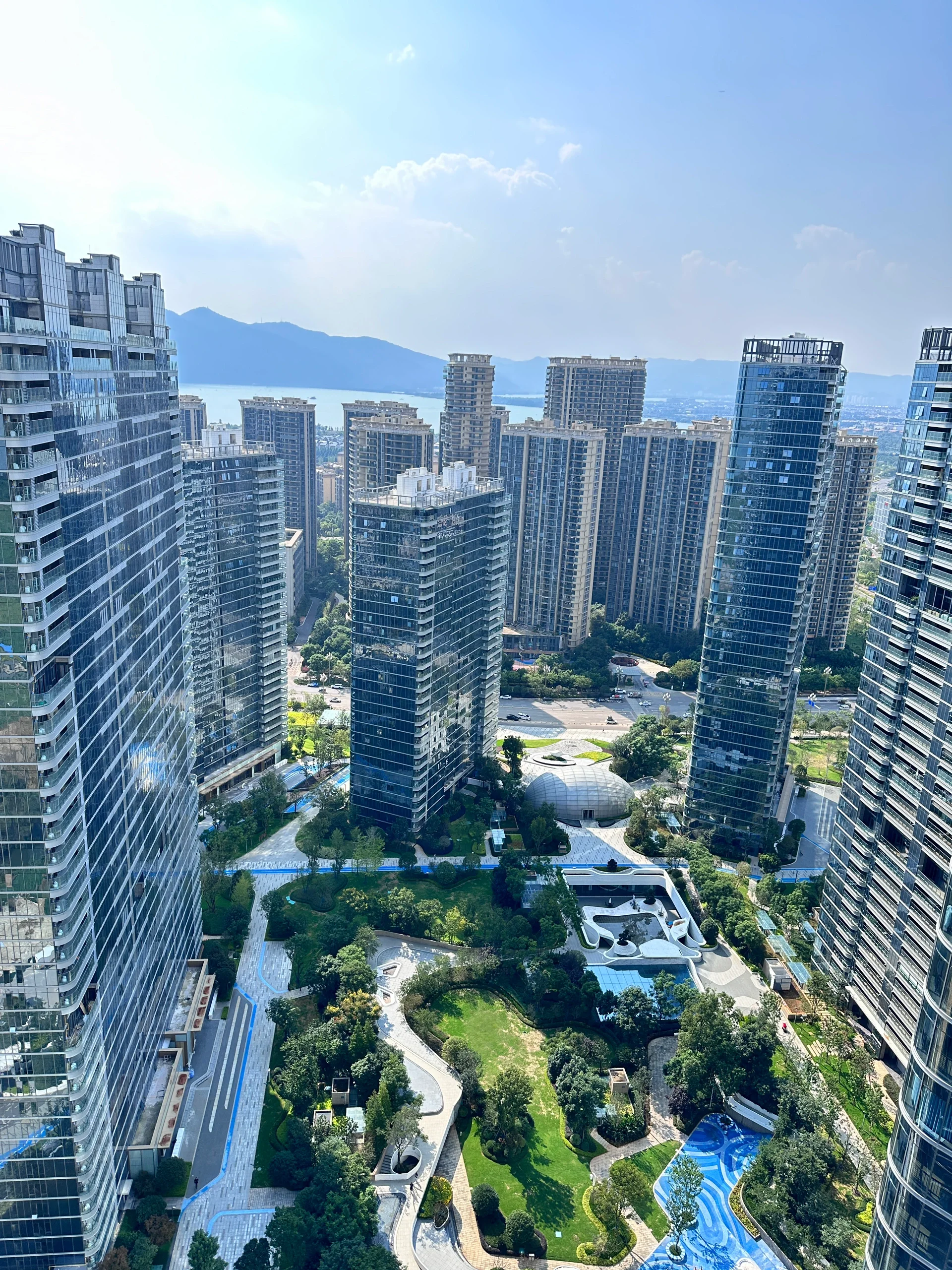 昆明滇池边～山海湾8号现房16800/平起!