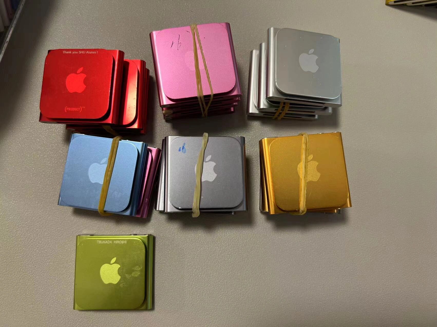 ipod nano6 可当手表佩戴 ipod nano6 小机身大作用 喜欢的私 1**起p