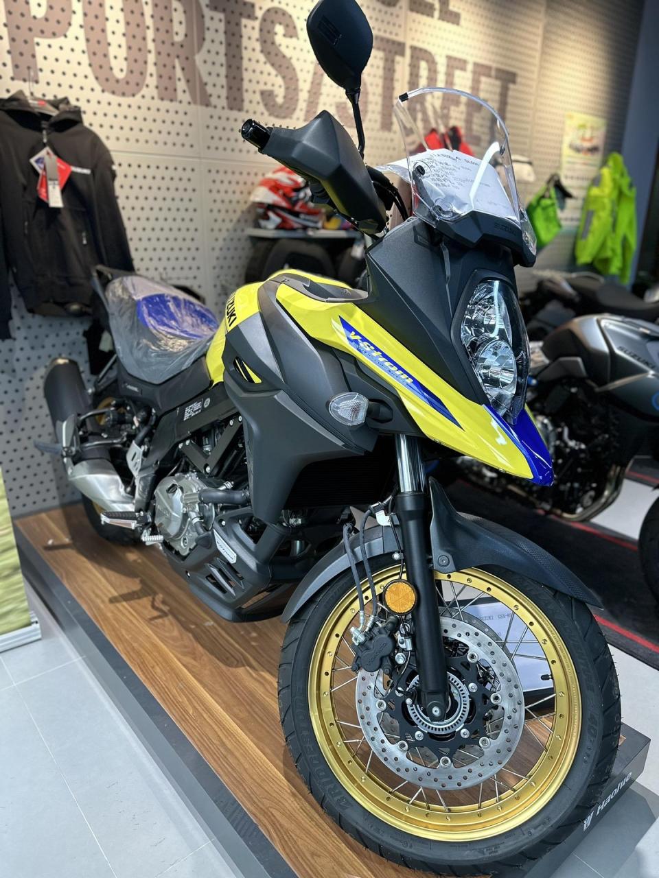 铃木dl650xt,全新车未上牌,23年4月生产最新款,现车现手续一手发票