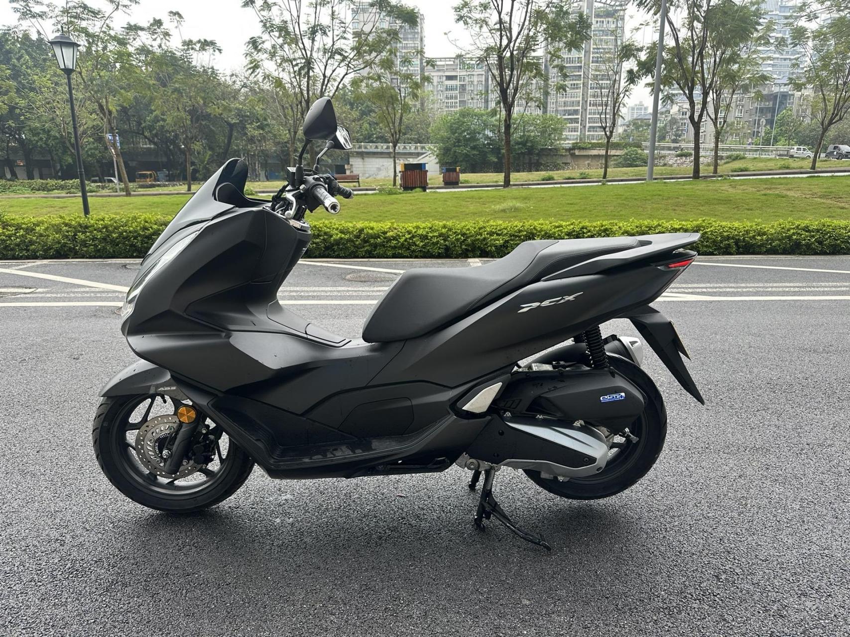 24年1月上牌本田160pcx