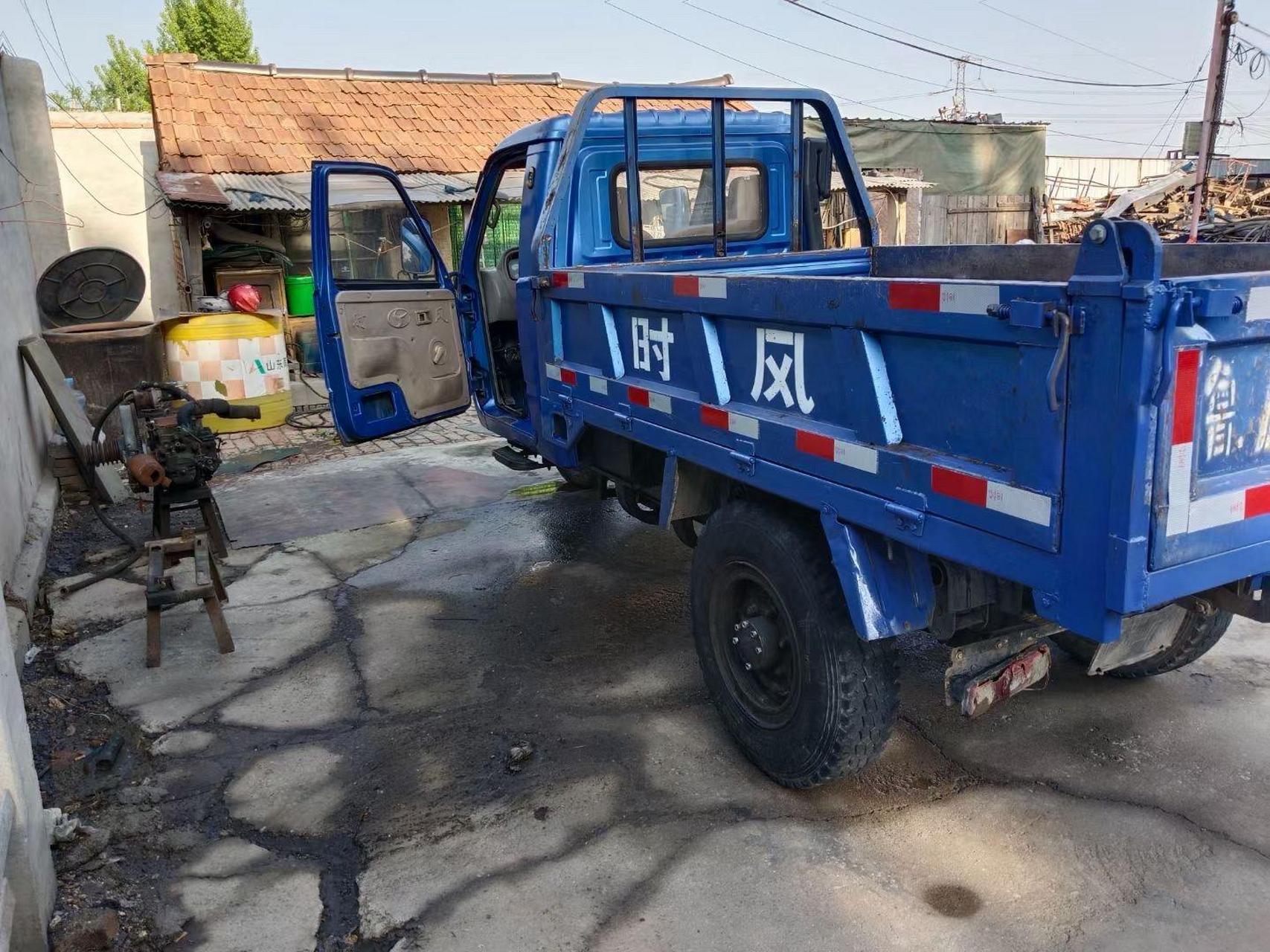 时风巨星,斗长2米7,发动机常柴24马力.