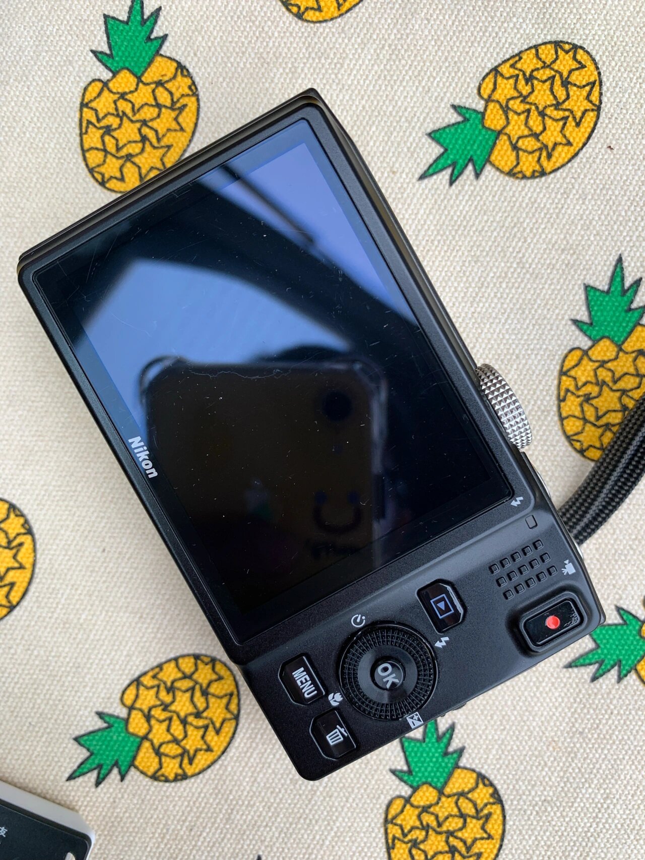 尼康s8200长焦数码相机,拍月亮拍飞机 这台相机没有中文,只有日文和