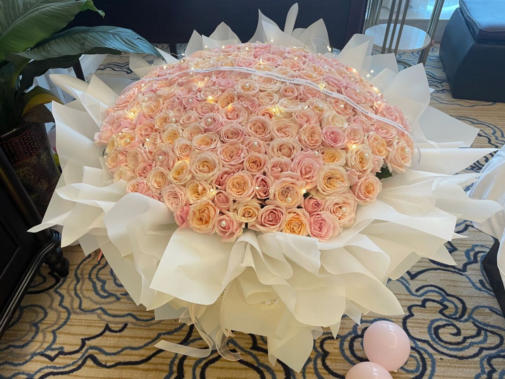 199支粉玫瑰花束