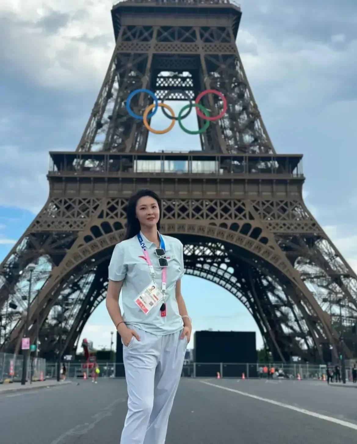 短裤惠若琪照片女排惠若琪图片惠若琪比赛图片惠若琪的图片
