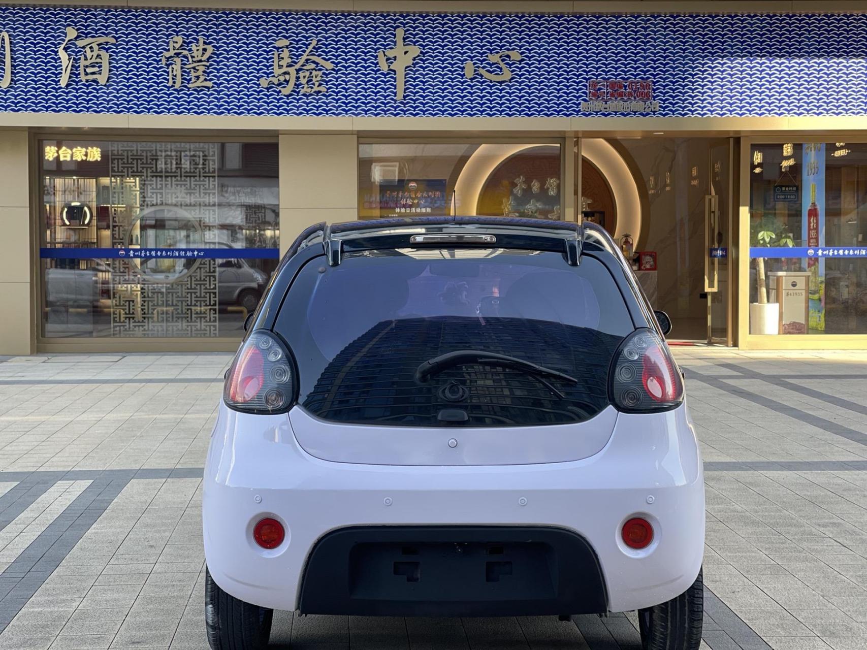 吉利小熊猫 中国国宝 自动挡 两厢代步小车车 丰田同款at发动机 嘎嘎