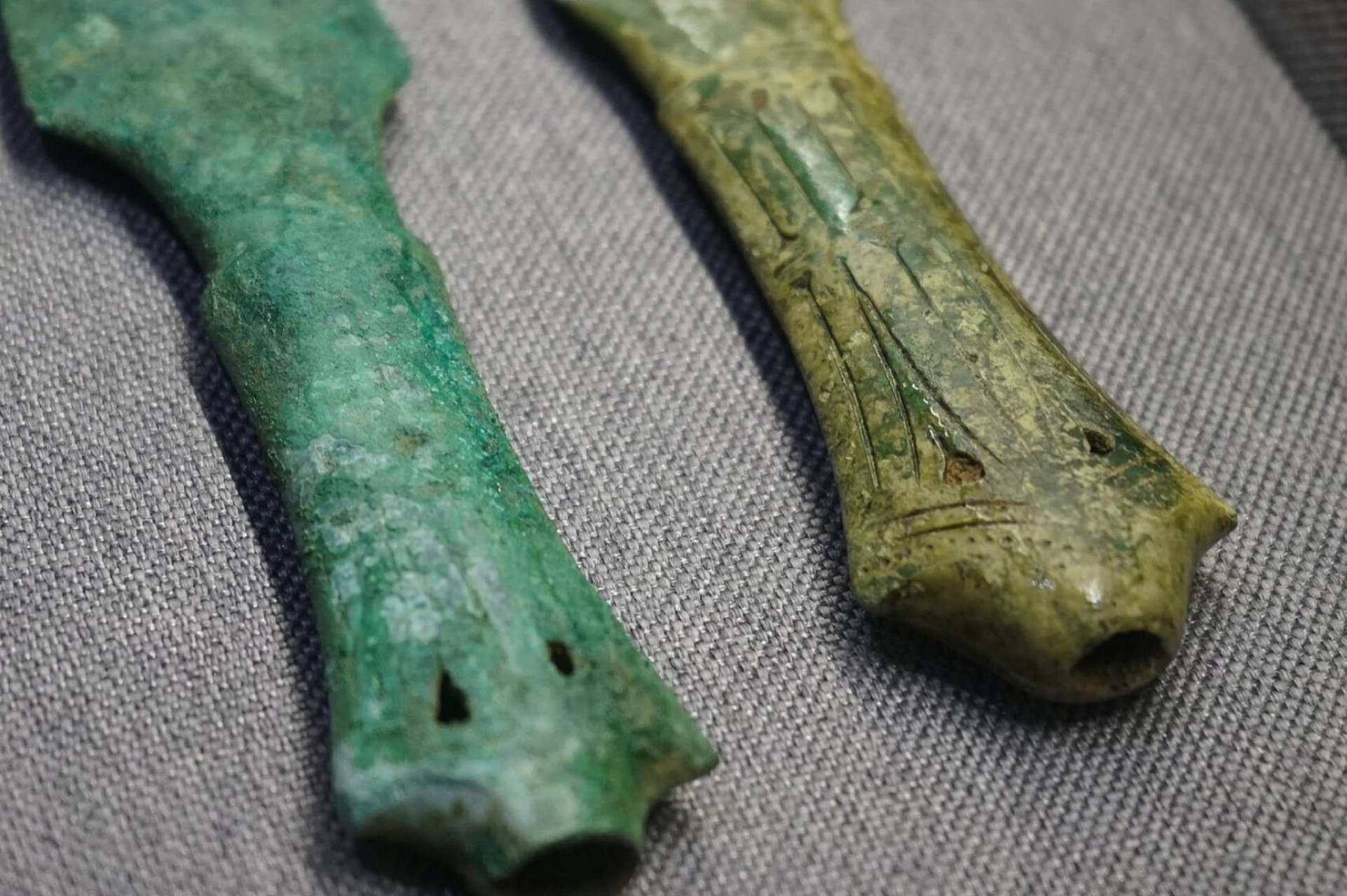 古滇人的炫技之作——无格铜剑 扁茎无格铜剑|云南呈贡石碑村|西汉|古