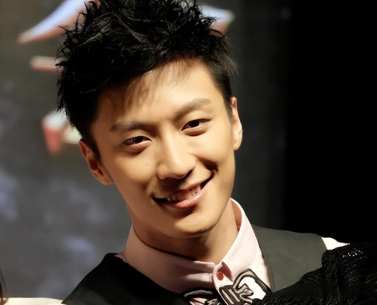 港星林皓霆因情绪病烧炭自杀,年仅35岁,生前饱受煎熬 香港男星林皓霆