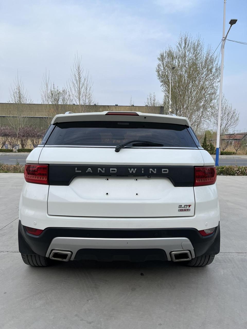 全款2万大(见车保相中) 新到15年江铃陆风x7,2.