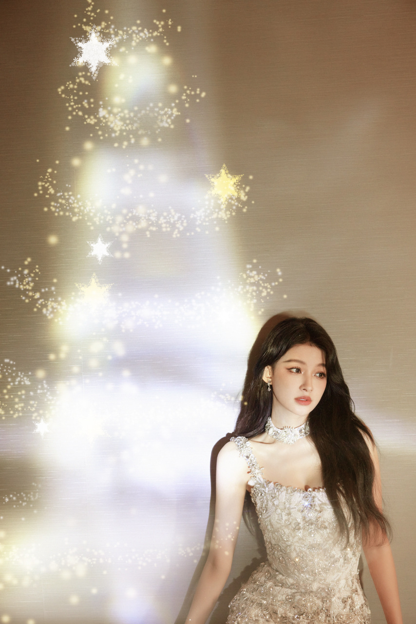 孙怡超话 7615片片雪花堆积78凝结成闪耀冰晶06飘飘起舞 冷艳