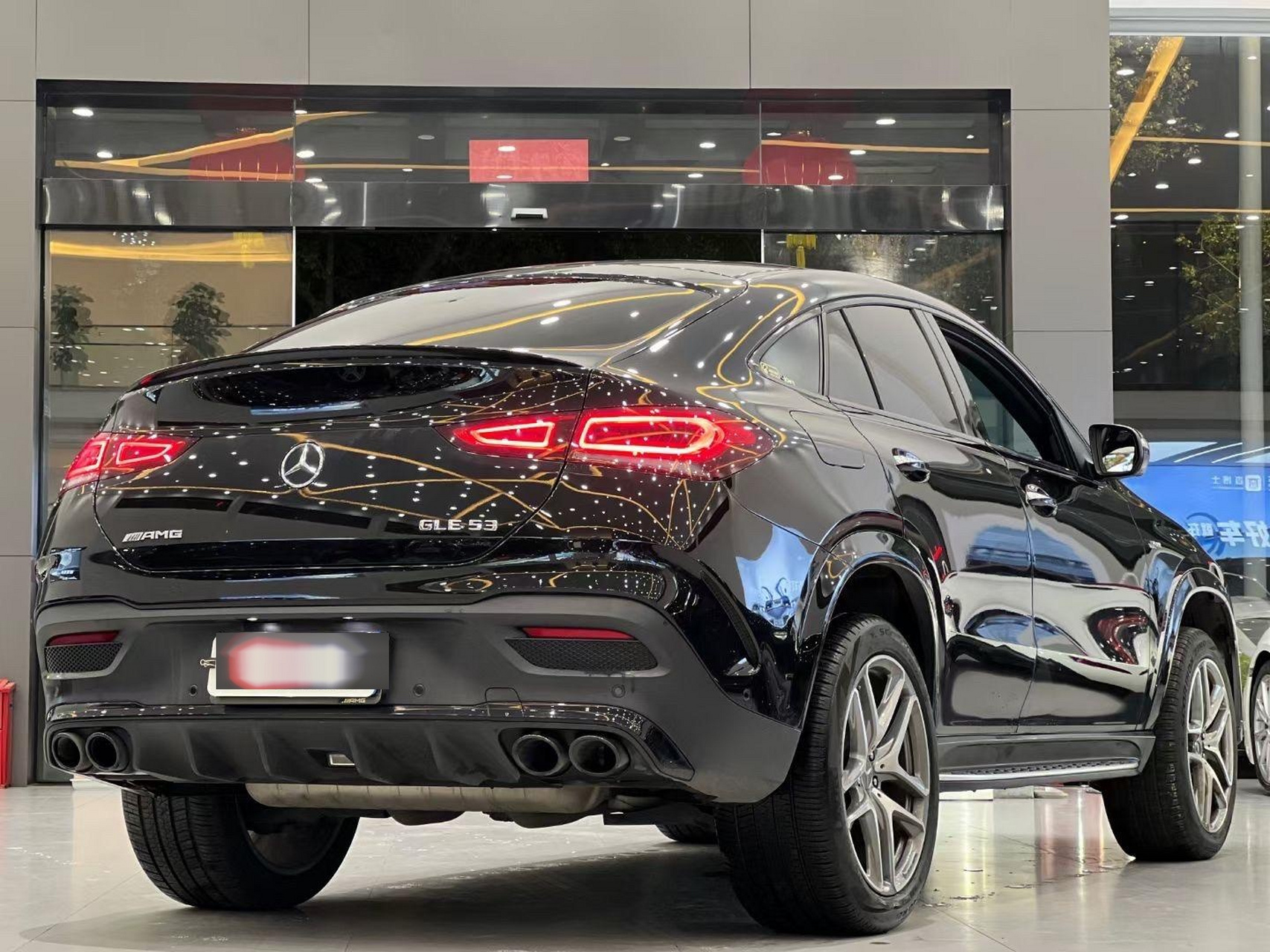 奔驰amg-gle53 轿跑,柏林之声,底盘升降,21寸轮毂,全景天窗,运动排气