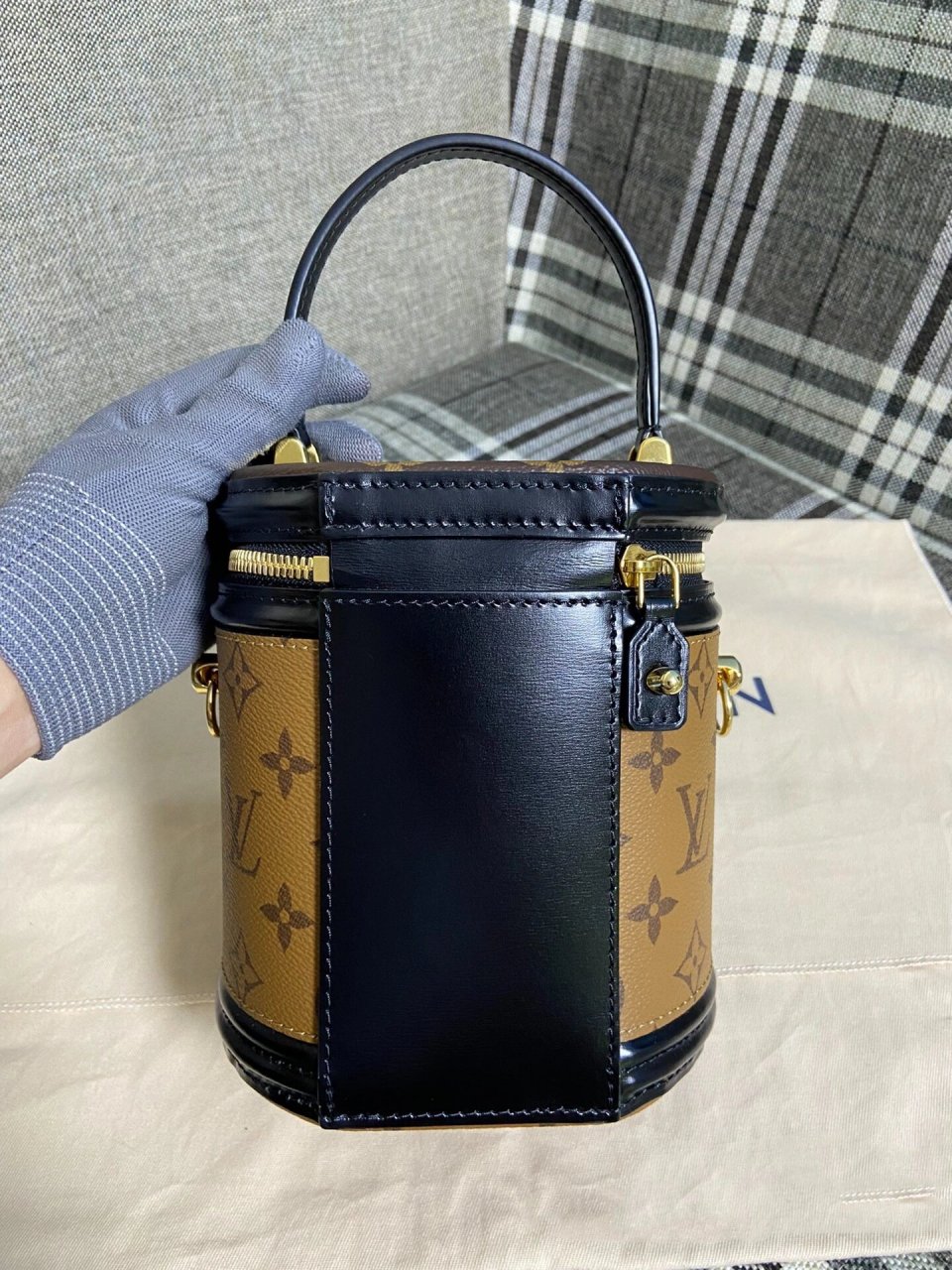 14300出售 lv cannes 发财桶 戛纳桶 中午本来没有什么人,想着和闺蜜