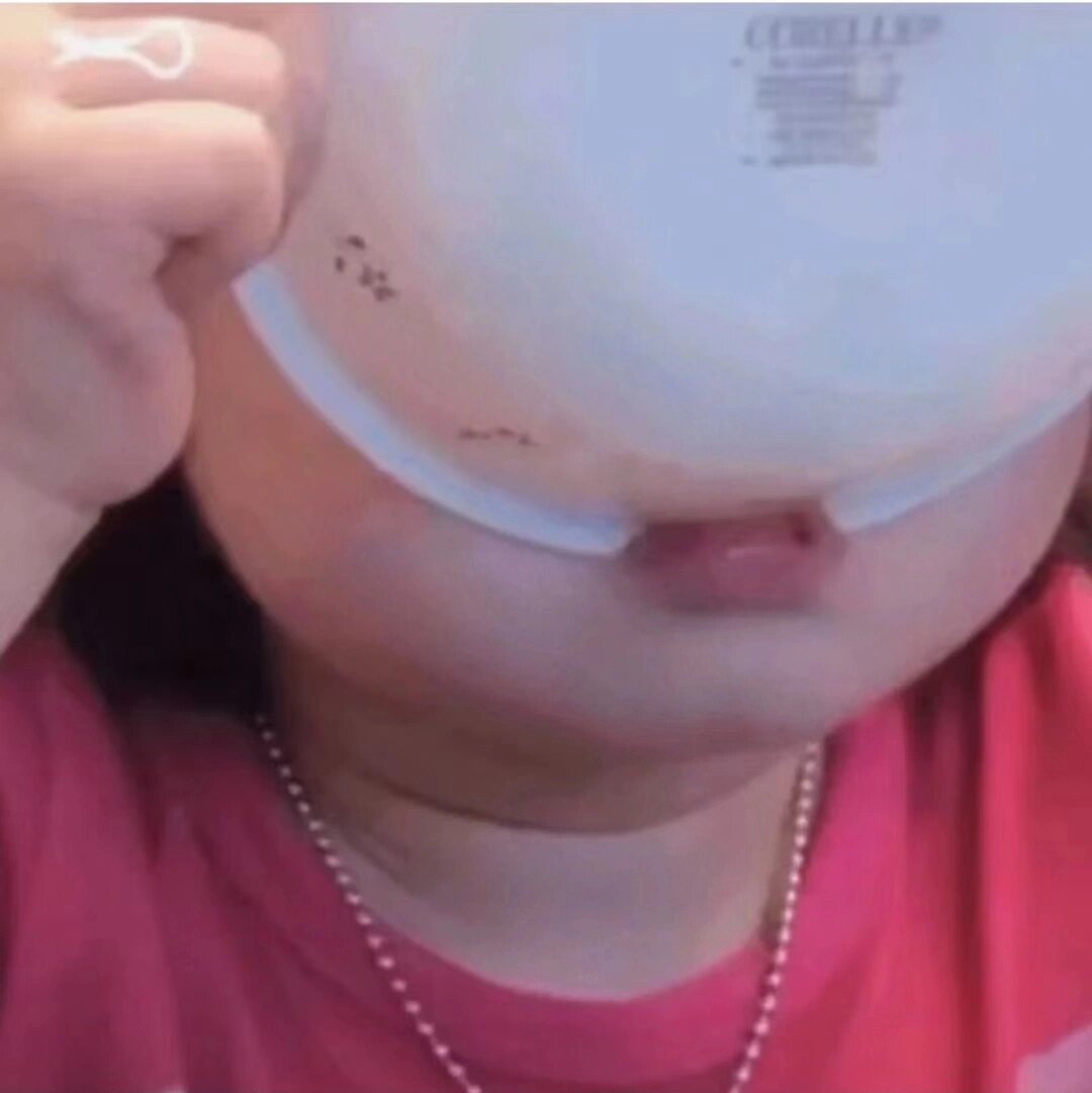 超级沙雕的三人头像