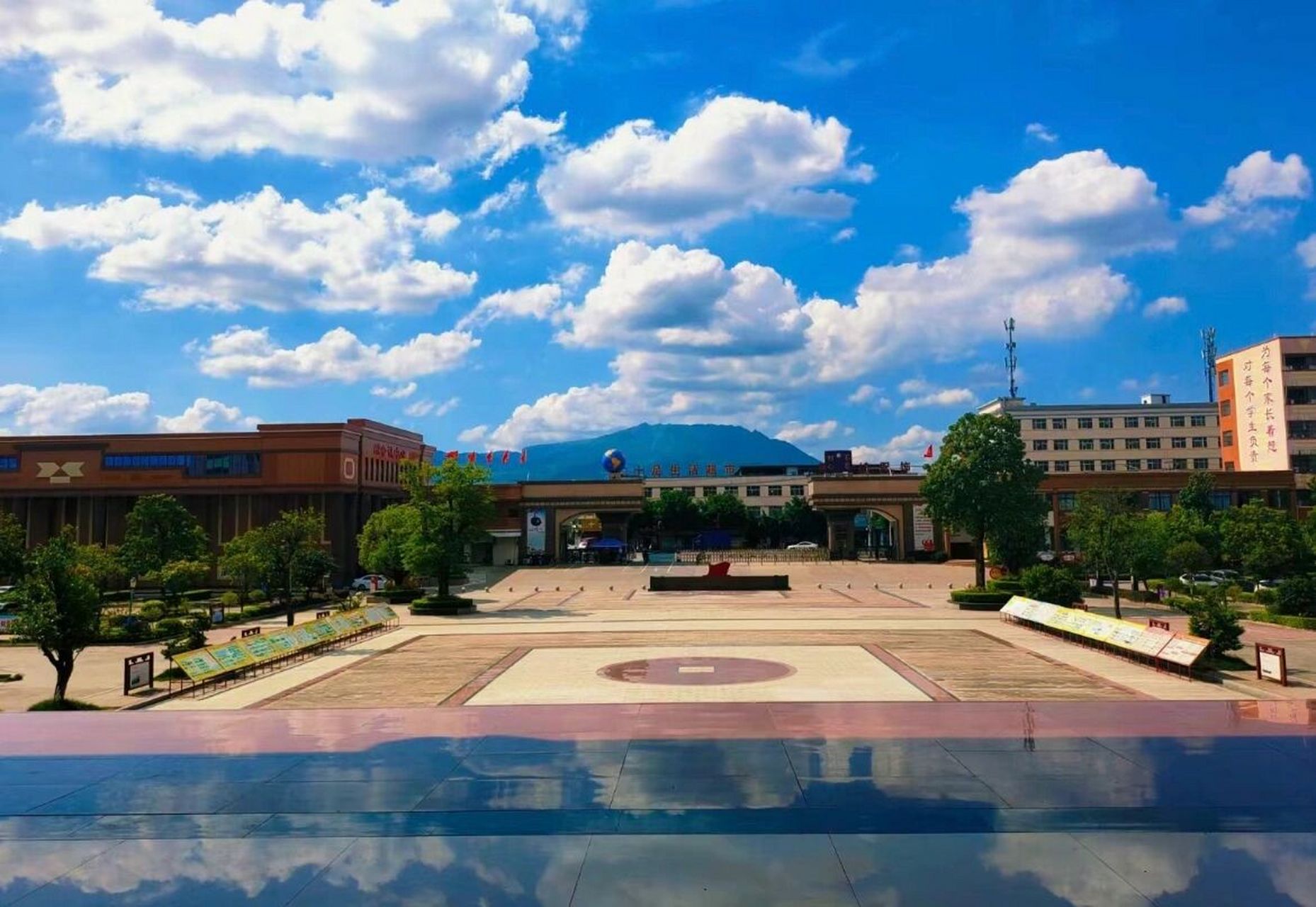 自治区示范性高中贵港市大将国际学校 9191公办高中已录95了 还