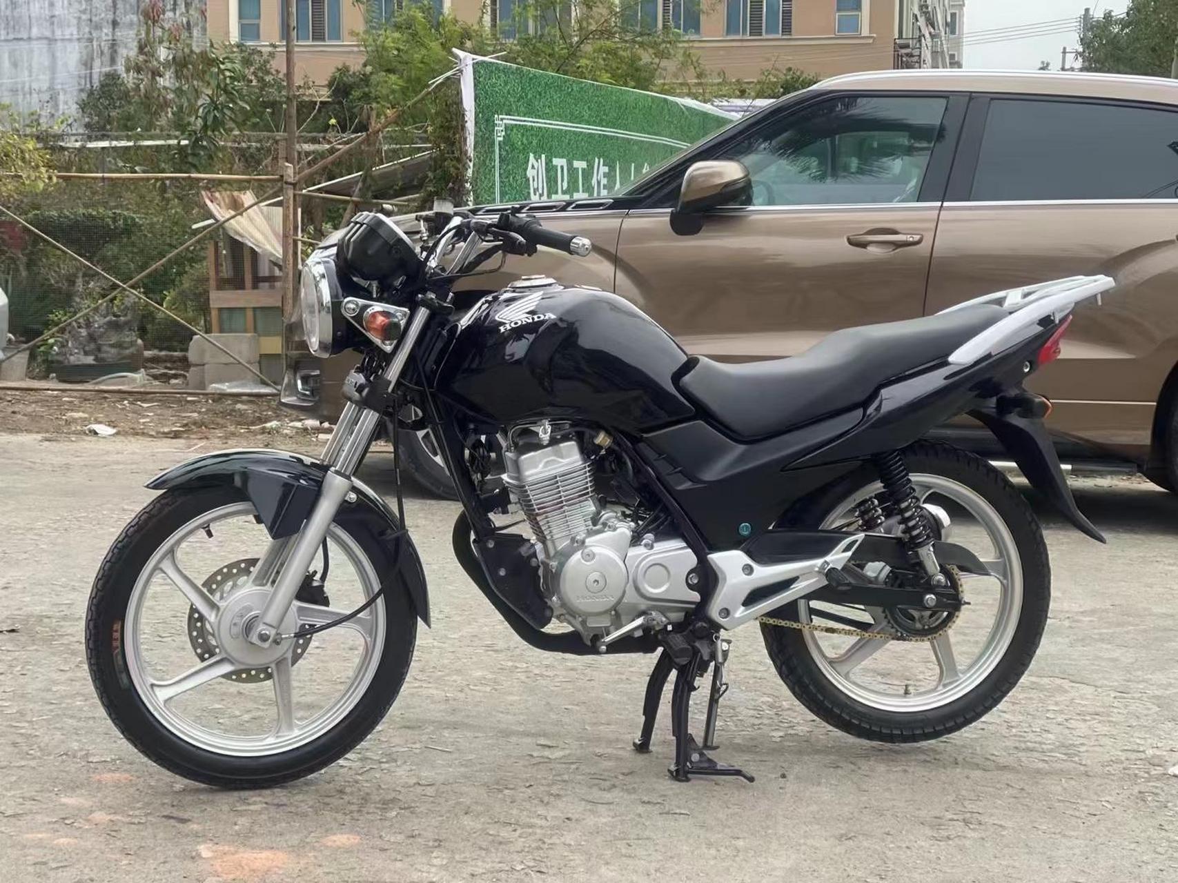 原装五羊本田cbf小战鹰125cc 铝圈碟刹高配置 前后轮胎饱满 发动机