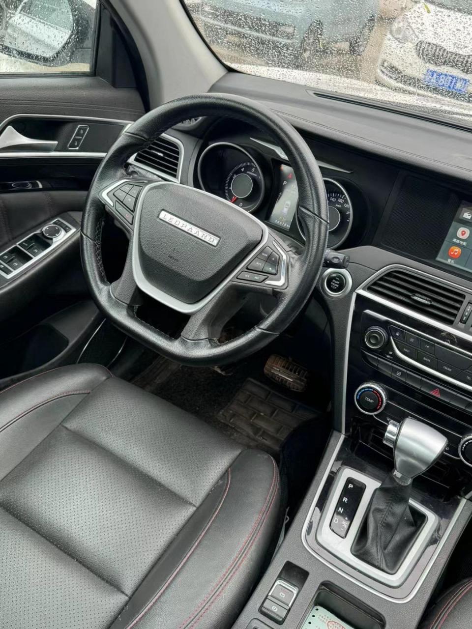 个人一手 17年猎豹cs10 自动挡 实表5万多公里 车况原版.