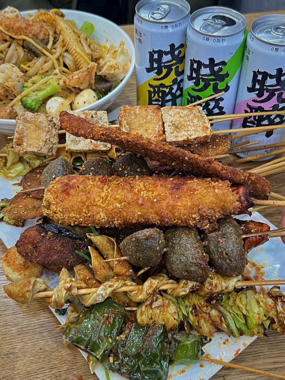 北京6015三里屯巨香东北老式麻辣烫炸串馋哭我 炸串狂人吃了一年