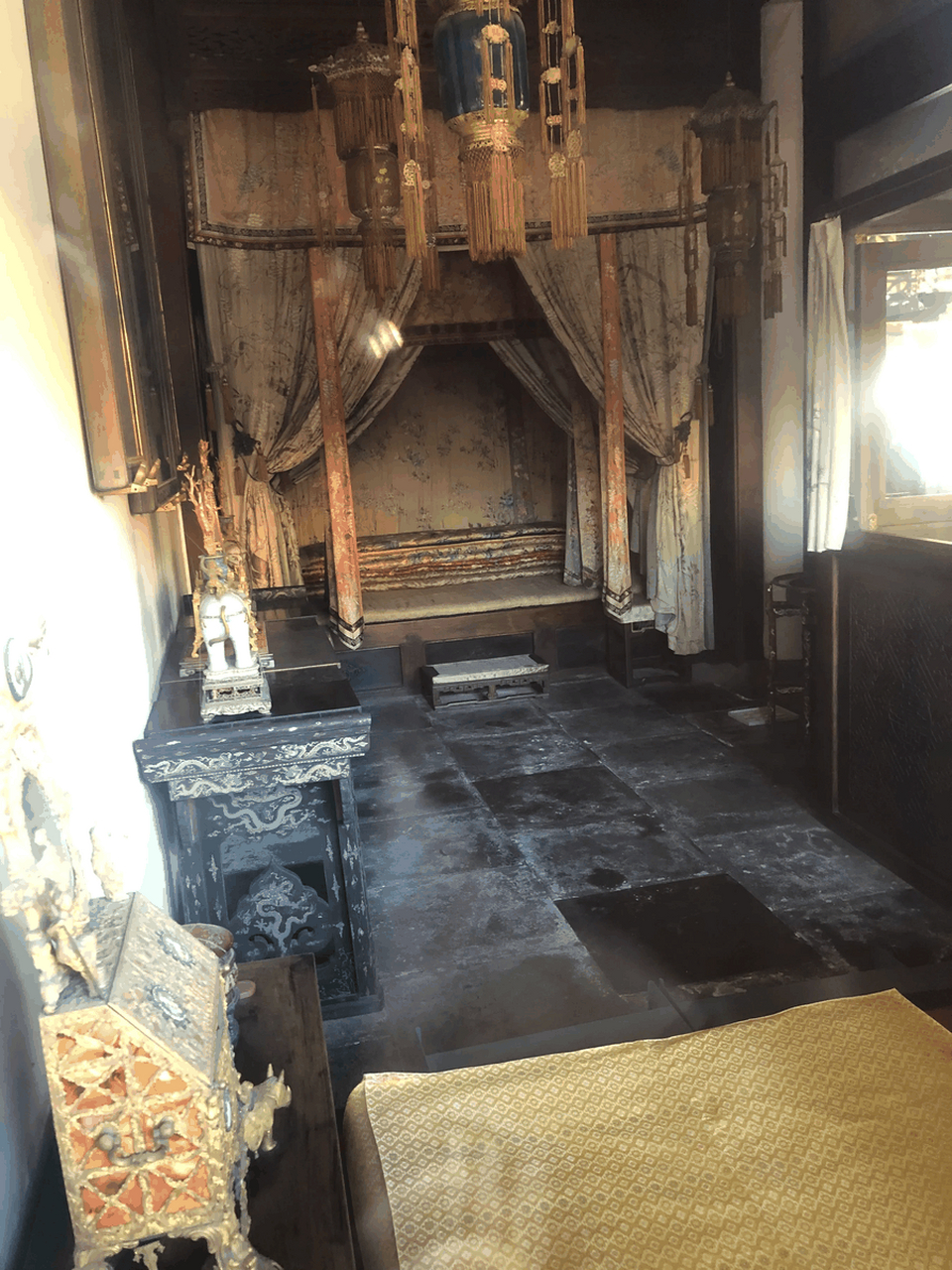 慈禧的卧室,有点令人不寒而栗.