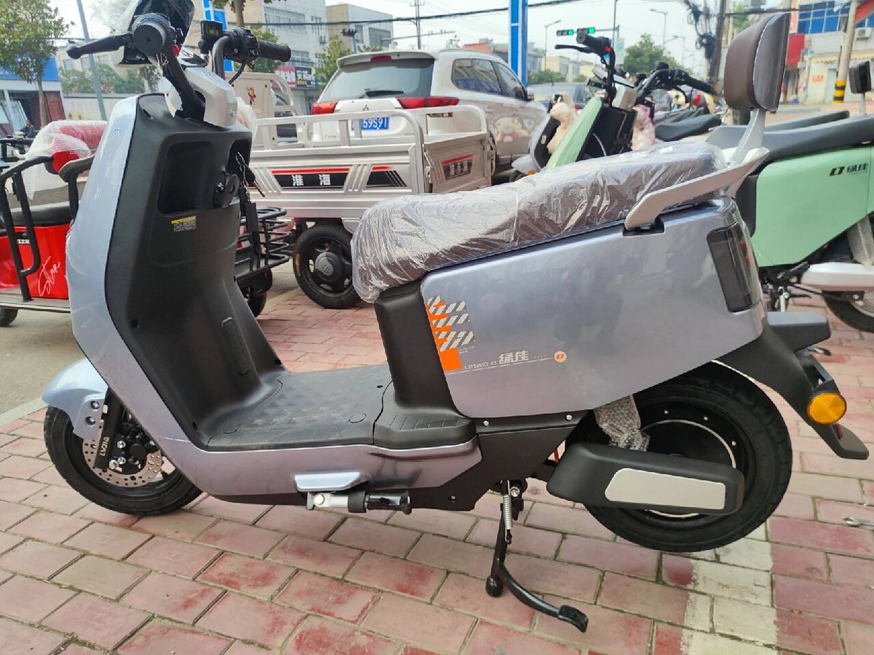 绿佳电动车,更实惠的电动车!