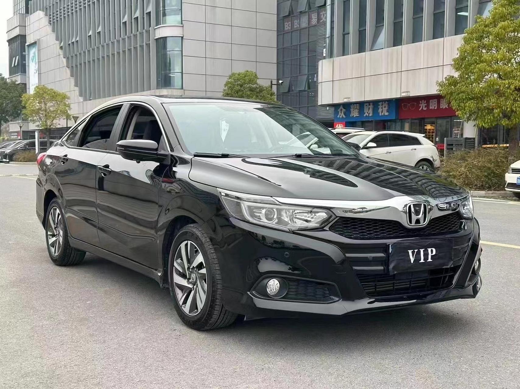 2021年本田凌派自动挡天窗豪华版价格不贵只要7要多点喜欢的可以过来