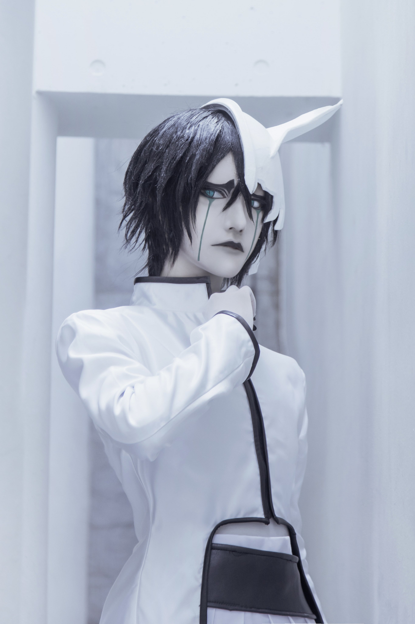 还原度超高的《死神》乌尔奇奥拉·西法 cos.  via twi ryomikk_a