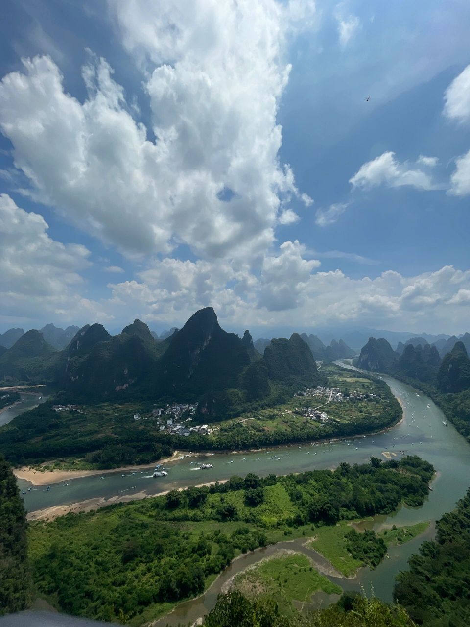 98亮点特色: 相公山只有观景台一个游玩区域,主