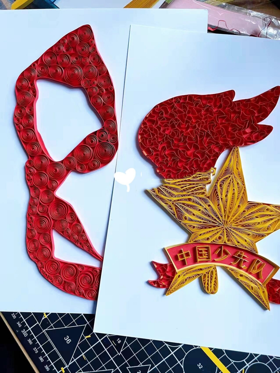 手工衍纸作品 今天是小小少先队员 非常受欢迎的少先队衍纸画和红领巾