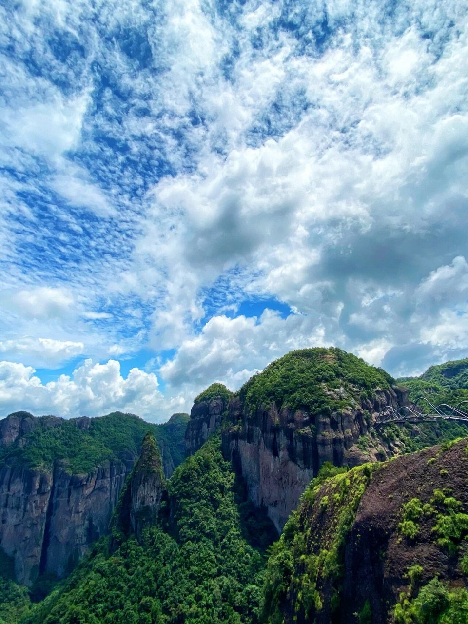 奇观美景——神仙居 神仙居景区是仙居国家公园核心区,国家级风景名胜