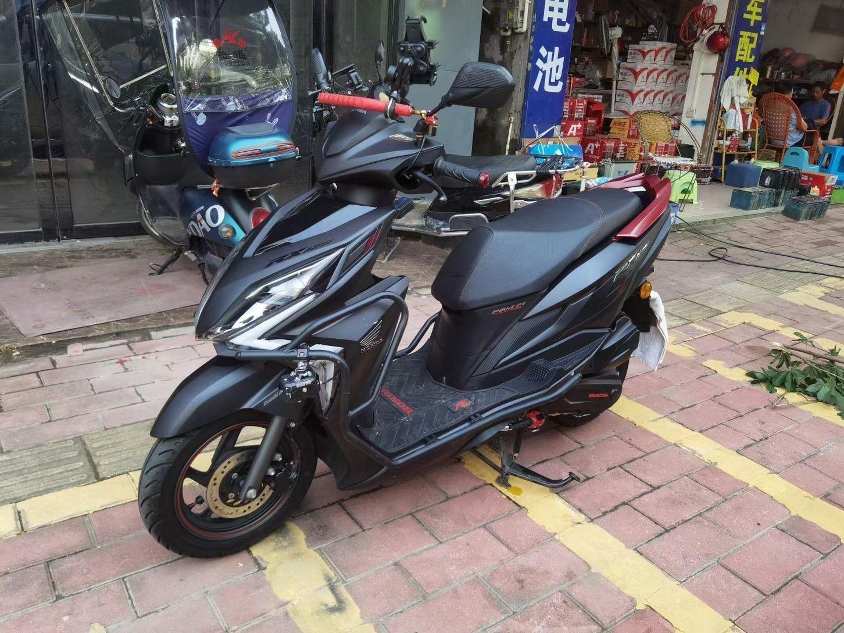 22年本田裂行黑武士版(最高配) 无钥匙进入 联动刹车 独立本田小