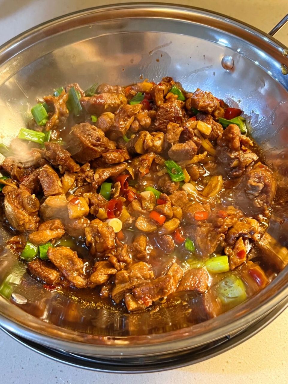 干锅系列之香辣啤酒鸭08太费米饭了98 鸭子这样做好吃到汤汁都不