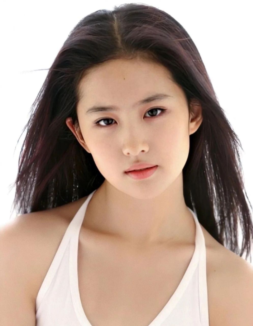 刘亦菲早期写真 刘亦菲早期写真,记得曾经还有过这样的贴纸,当时贴的