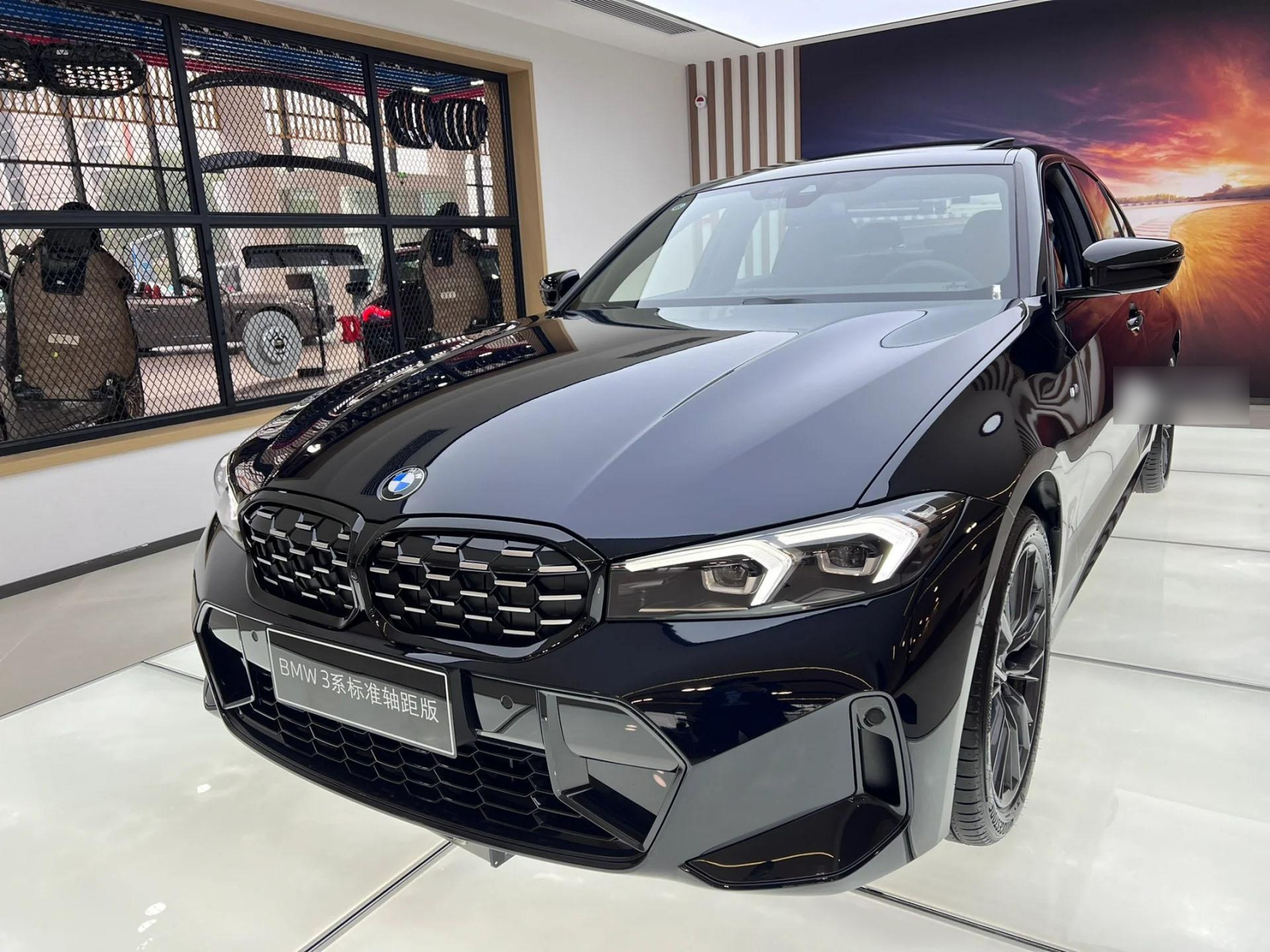 宝马3系.2024款 325i m曜夜套装 指导价:33.99万↓7.