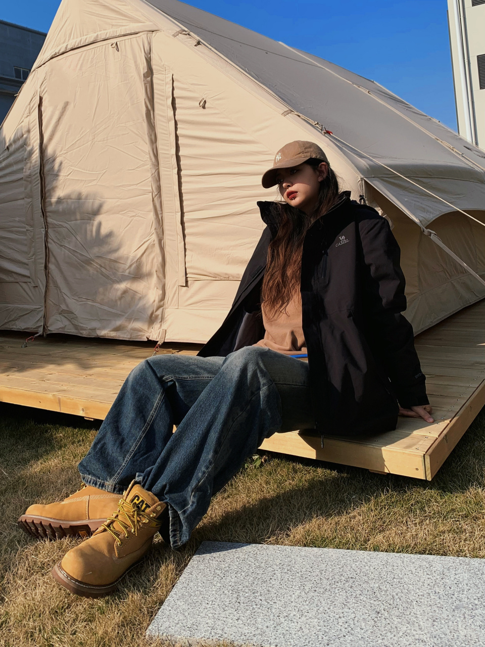 户外春游露营就穿这件冲锋衣7215 野外露营穿搭首选是冲锋衣外套