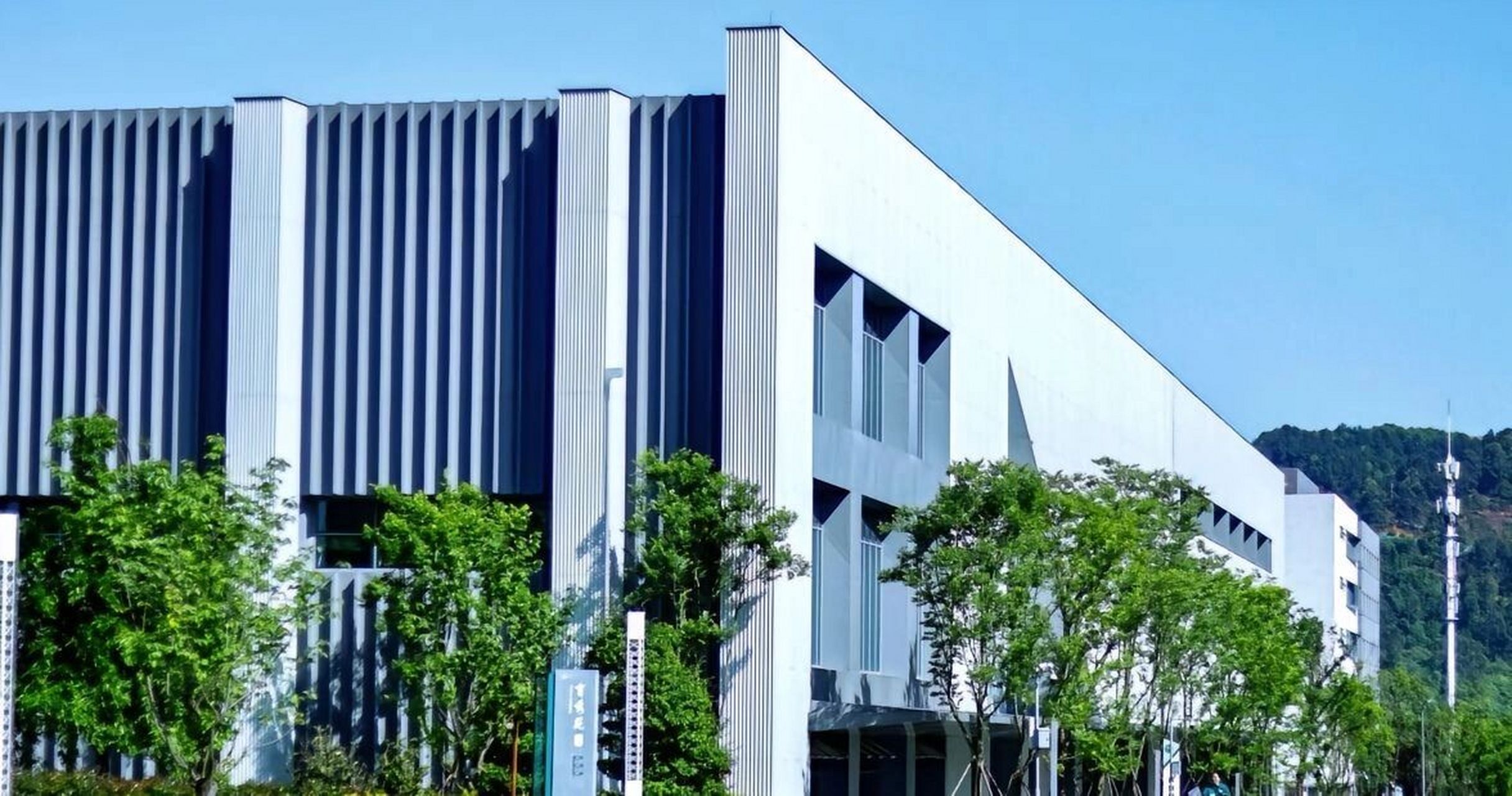 宜宾高校第一弹94西华大学94 没去过学校?那就先看看图片吧!