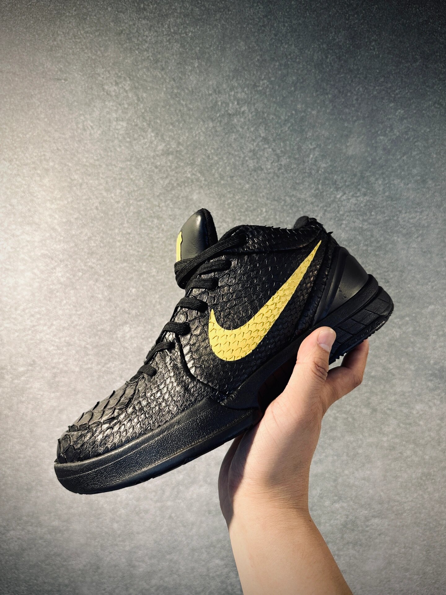 科比布莱恩特|kobe bryant 这是一双真正具有黑曼巴精神的科比4球鞋